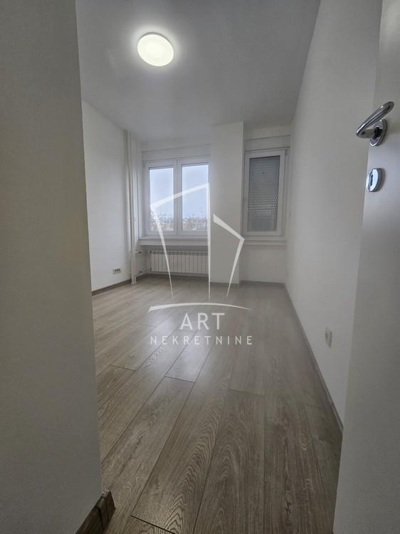 Slika 5 - Bulevar Arsenija Čarnojevića, Dvoiposoban stan za izdavanje, 67m2, 1.000€