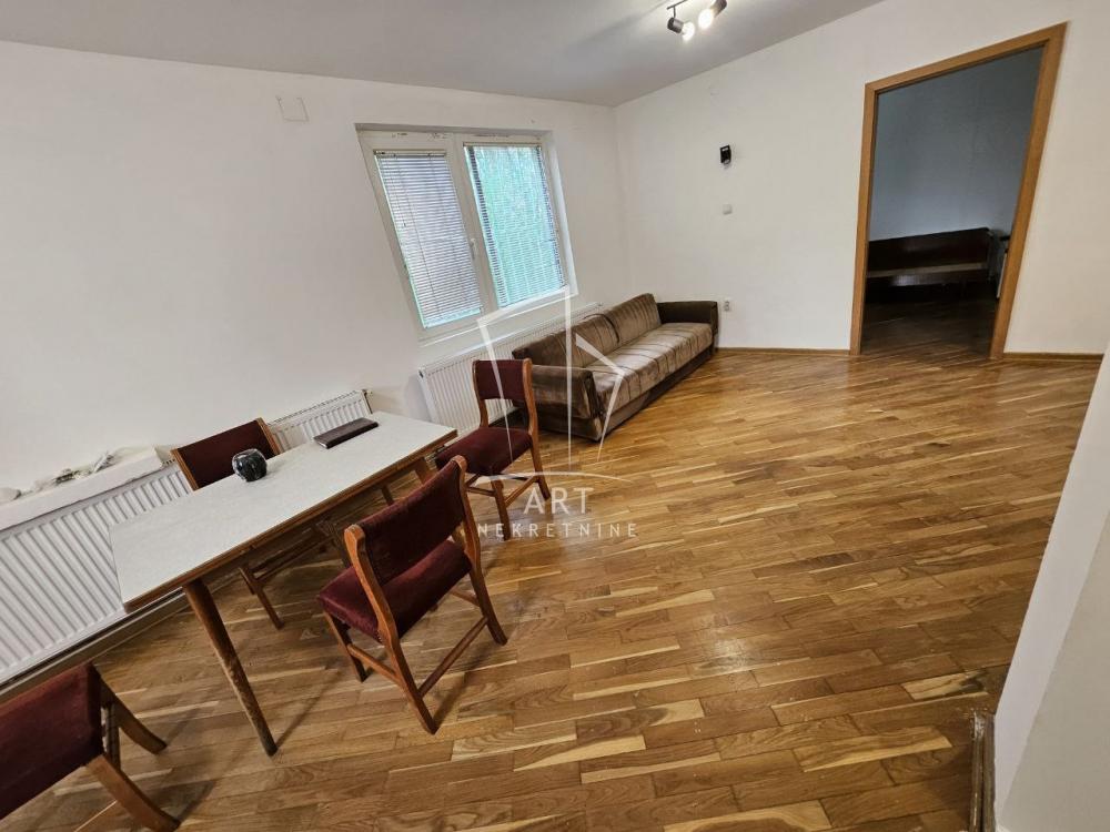 Slika 5 - Kralja Vladislava,  Kuća za izdavanje, 72m2, 600€