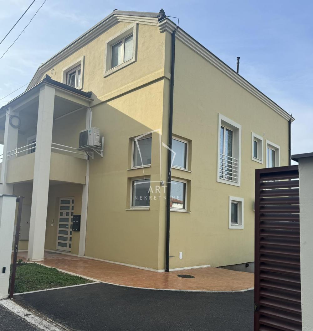 Glavna slika -Vlastimira Đuze Stojiljkovića, Trosoban stan na prodaju, 115m2, 170.000€