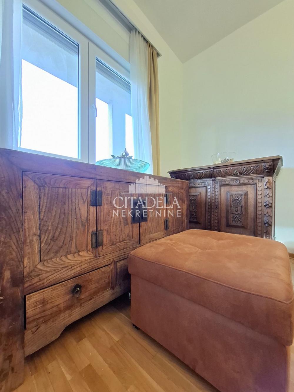 Slika 2 - Petra Konjovića, Četvorosoban stan za izdavanje, 81m2, 600€