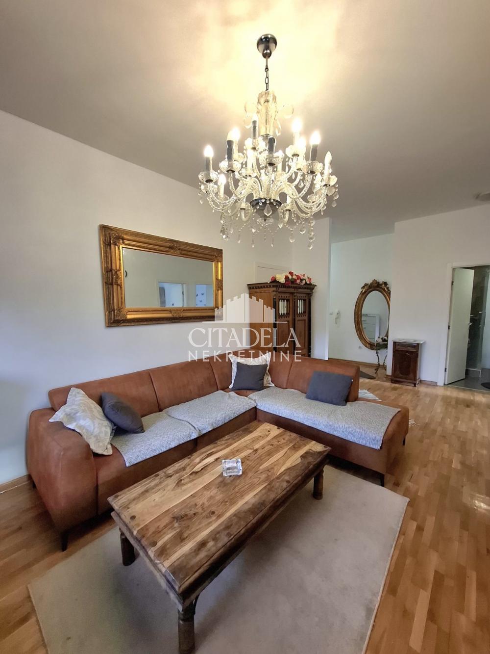 Slika 1 - Petra Konjovića, Četvorosoban stan za izdavanje, 81m2, 600€