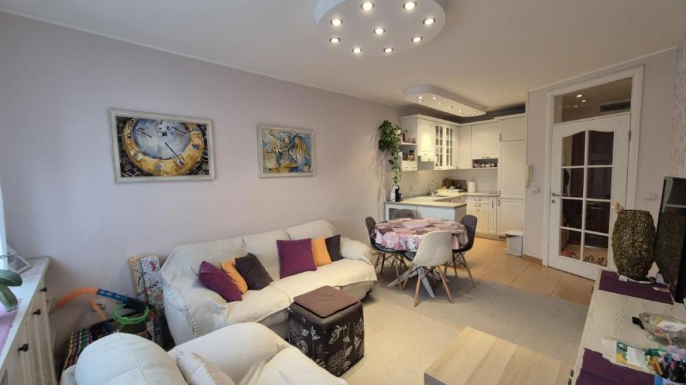 Glavna slika -Jednoiposoban stan na prodaju, 41m2, 131.200€