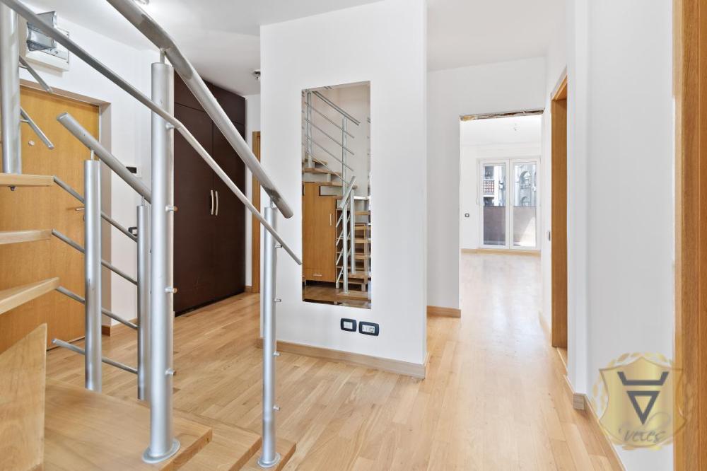 Slika 3 - Trosoban stan za izdavanje, 128m2, 1.000€