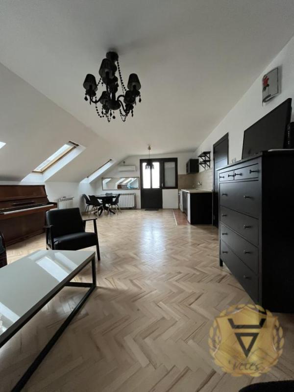 Slika 2 - Dvoiposoban stan za izdavanje, 72m2, 750€