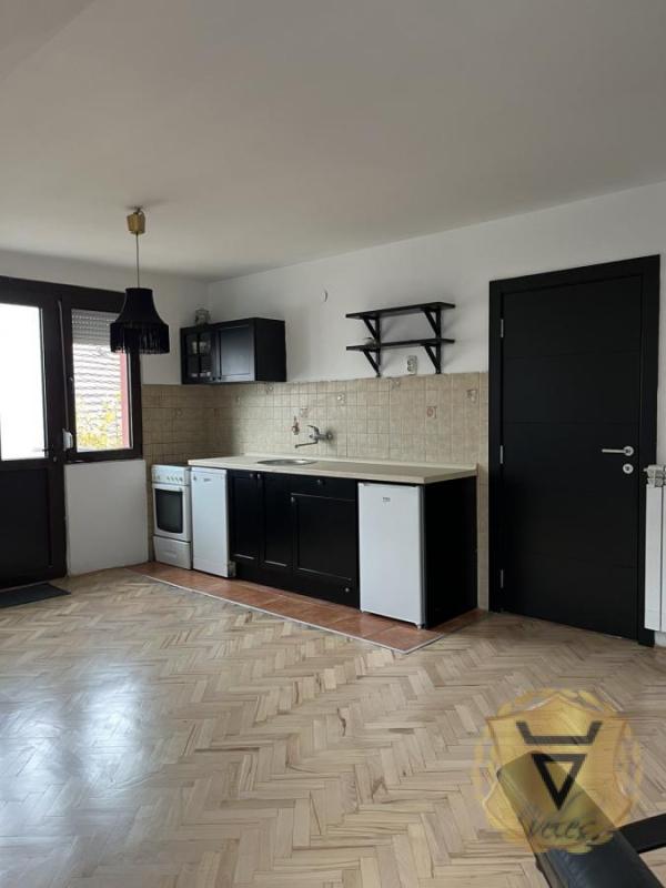 Slika 4 - Dvoiposoban stan za izdavanje, 72m2, 750€
