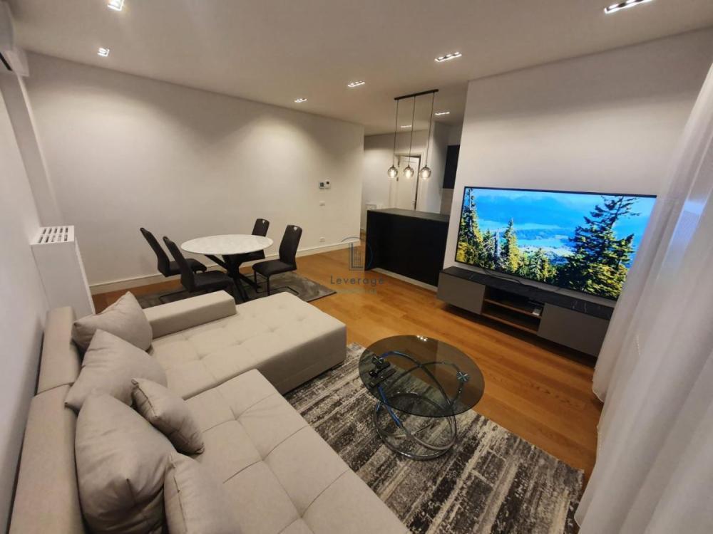 Glavna slika -Dvosoban stan za izdavanje, 67m2, 1.600€