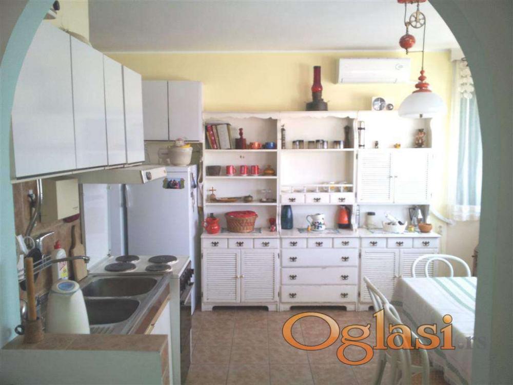 Slika 2 - 27. marta, Trosoban stan za izdavanje, 90m2, 750€