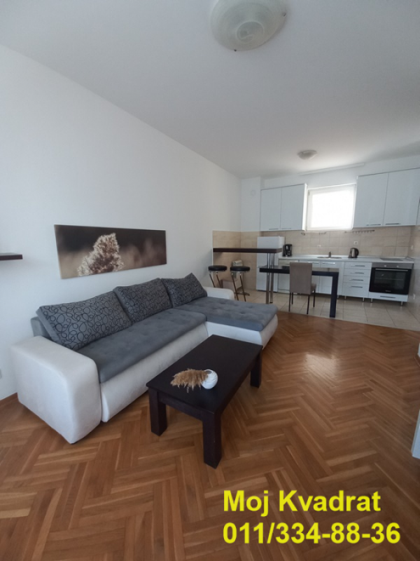 Slika 1 - Dvoiposoban stan za izdavanje, 56m2, 800€