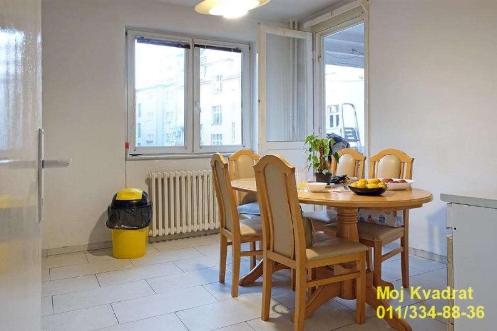 Slika 4 - Četvoroiposoban stan na prodaju, 105m2, 420.000€