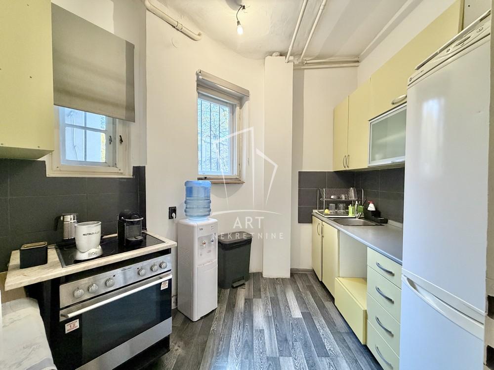 Slika 11 - Stojana Novakovića,  Lokal za izdavanje, 100m2, 1.200€