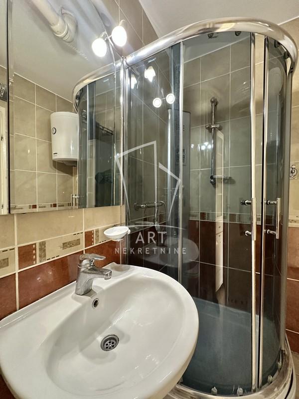 Slika 11 - Bulevar Zorana Đinđića, Trosoban stan na prodaju, 83m2, 310.000€