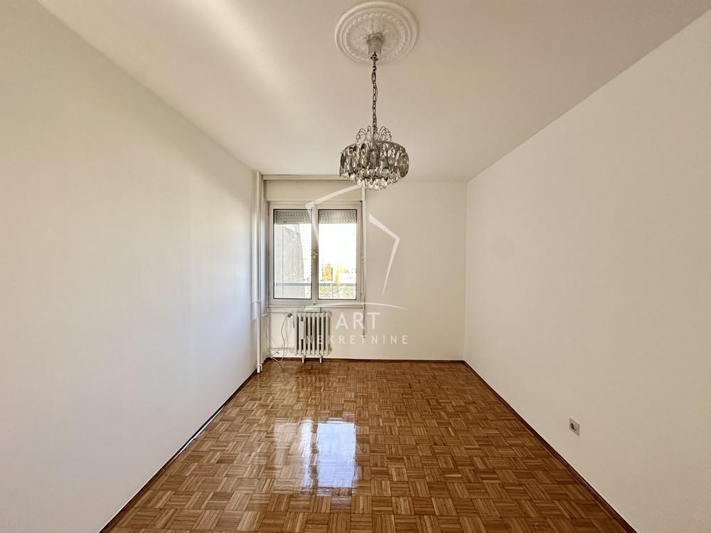 Slika 7 - Bulevar Zorana Đinđića, Trosoban stan na prodaju, 83m2, 310.000€