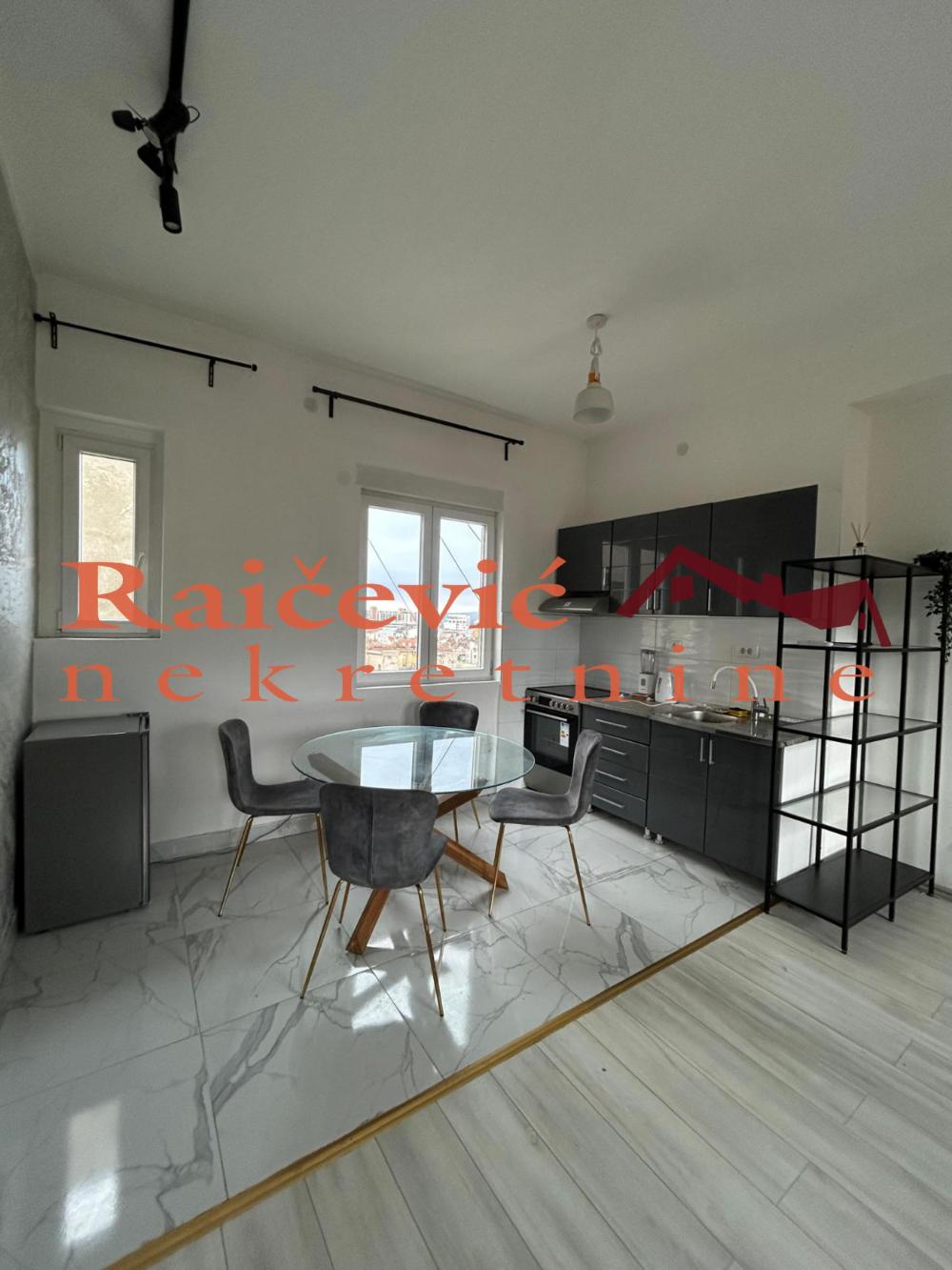 Slika 2 - Francuska, Dvosoban stan na prodaju, 48m2, 234.000€