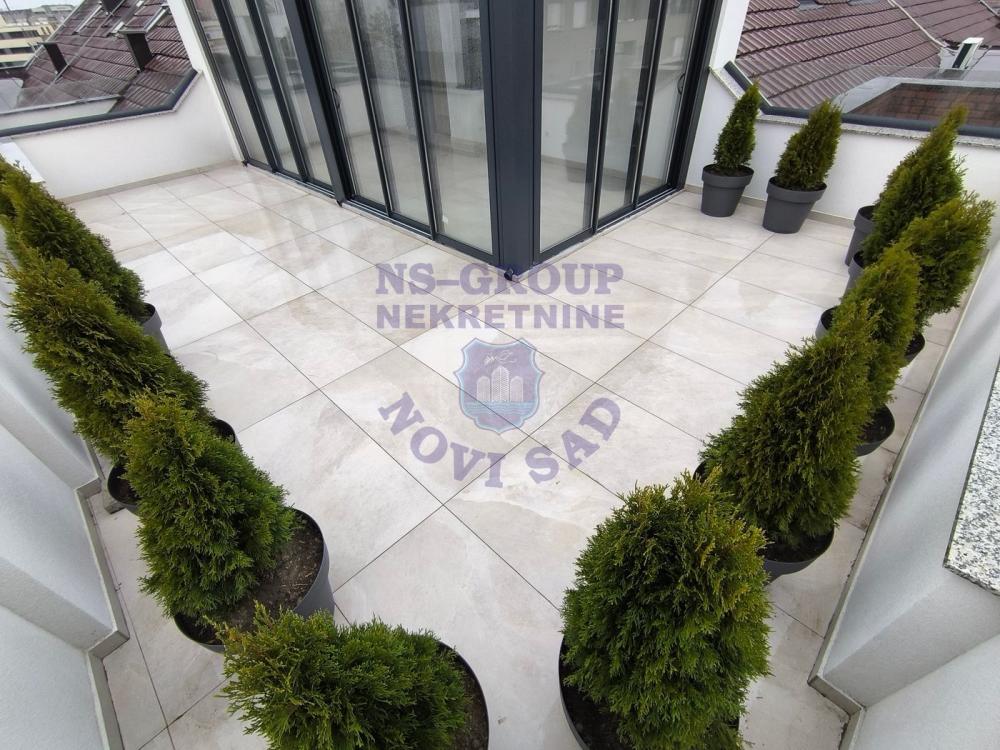 Slika 0 - Petosoban stan na prodaju, 122m2, 309.000€