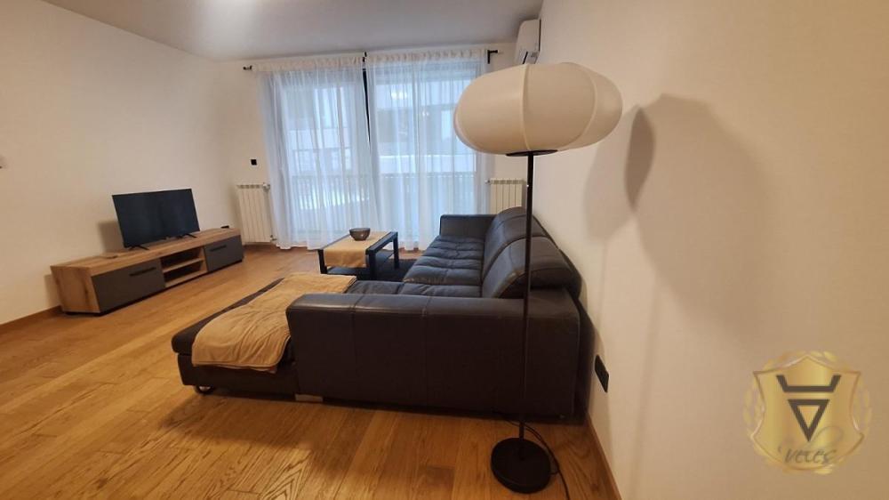 Slika 1 - Trosoban stan za izdavanje, 72m2, 1.000€