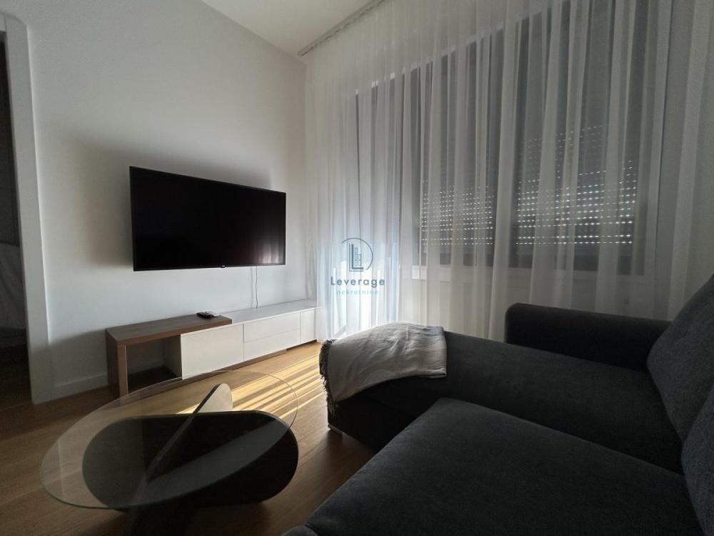 Slika 1 - Jurija Gagarina, Dvosoban stan za izdavanje, 46m2, 1.000€