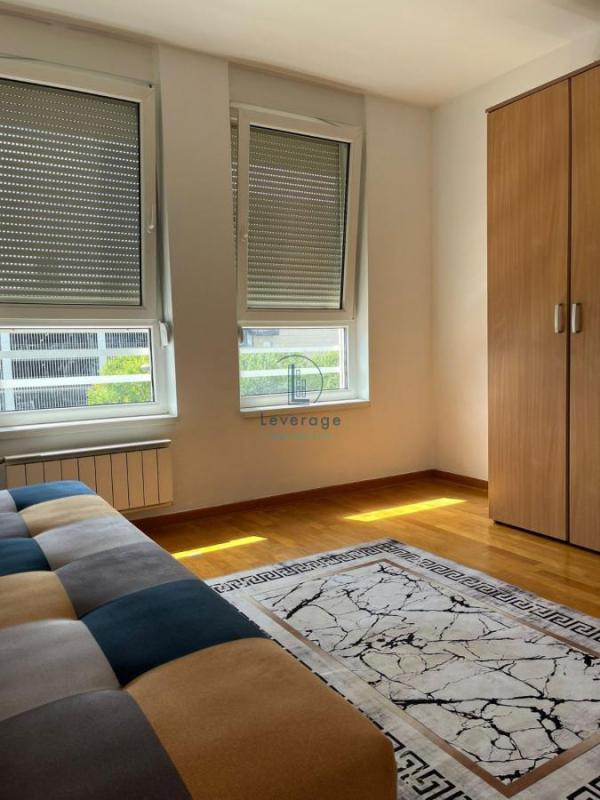 Slika 1 - Đorđa Stanojevića, Dvosoban stan za izdavanje, 60m2, 800€