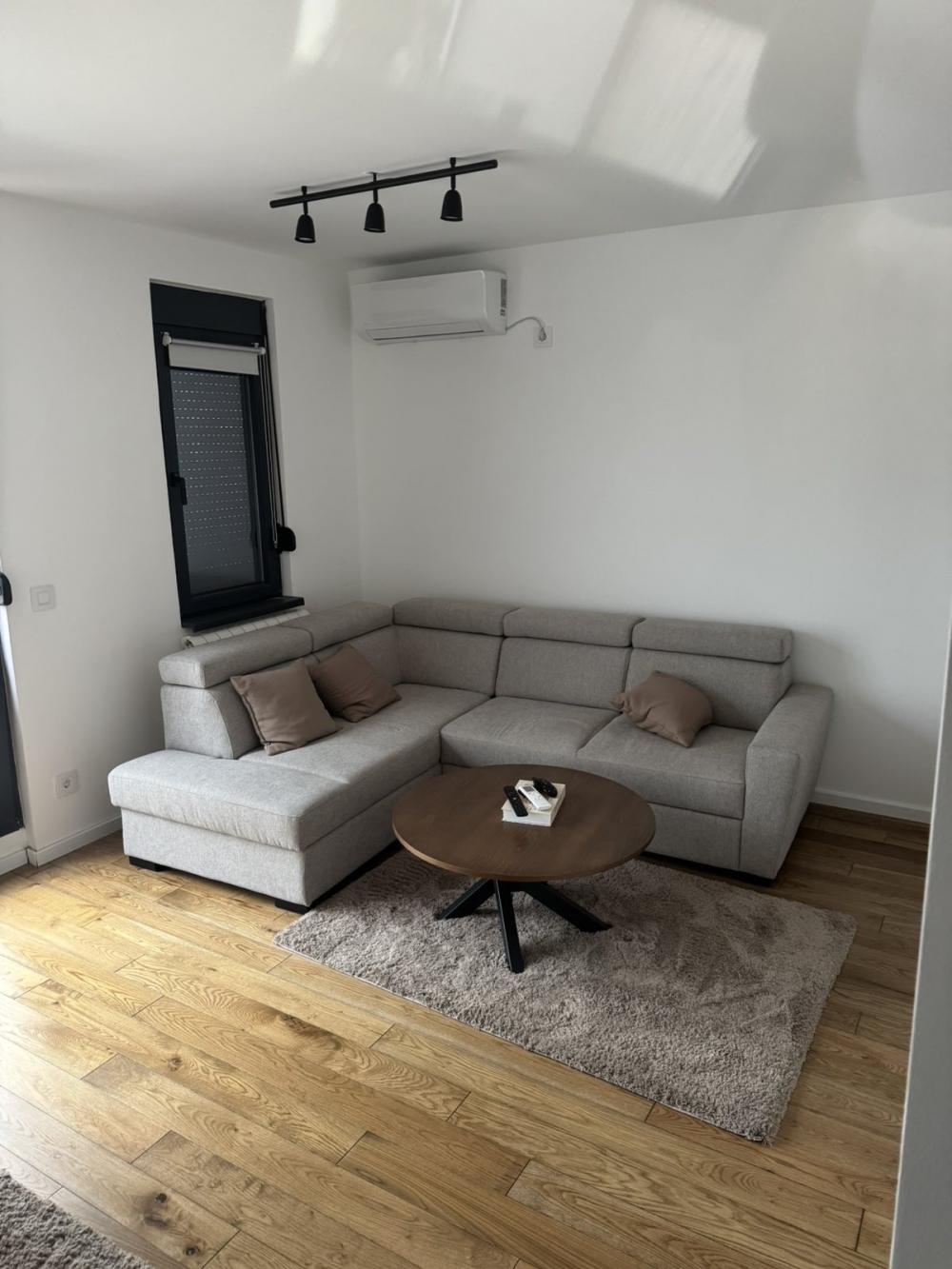 Slika 2 - Milorada Bondžulića, Četvorosoban stan za izdavanje, 75m2, 1.200€