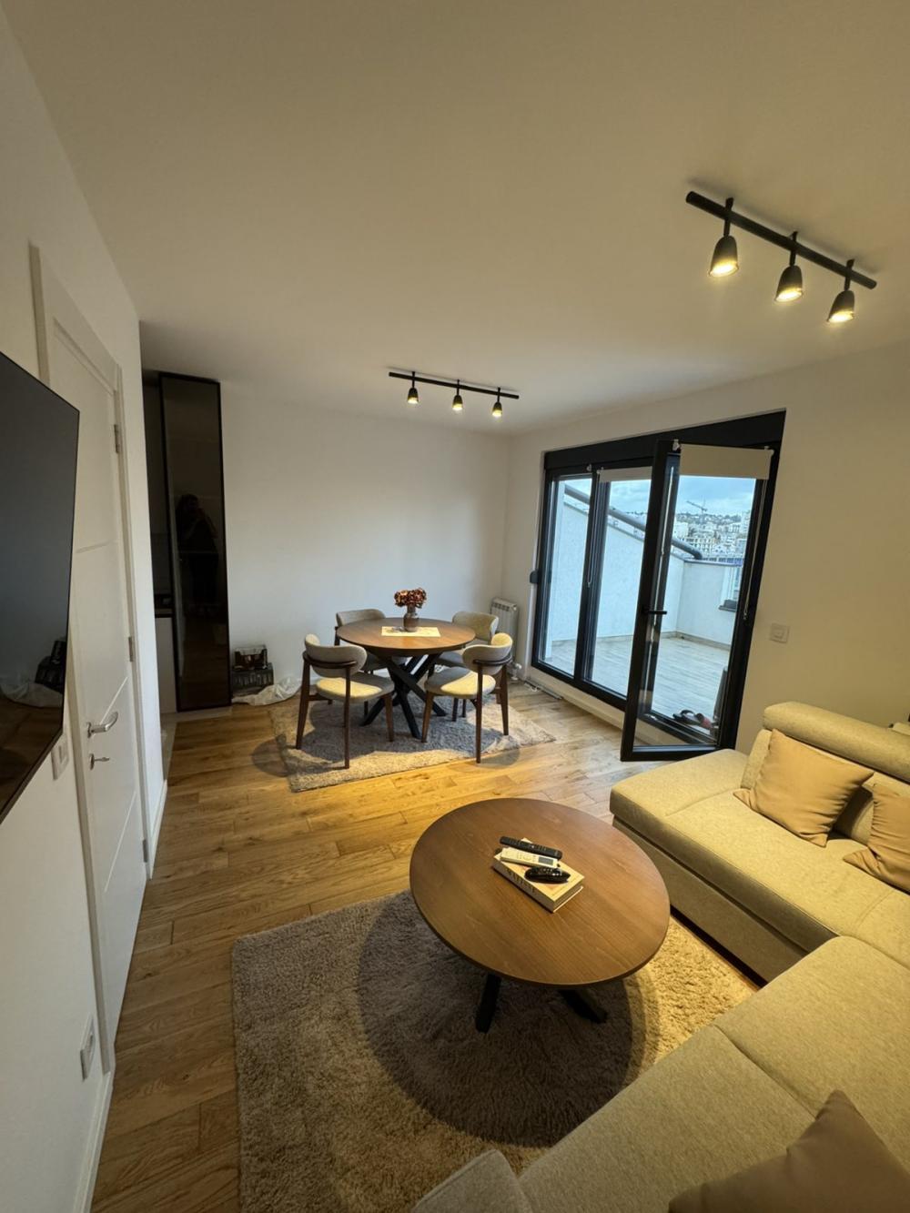 Glavna slika -Milorada Bondžulića, Četvorosoban stan za izdavanje, 75m2, 1.200€