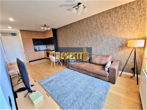 Glavna slika -Dvosoban stan za izdavanje, 47m2, 900€