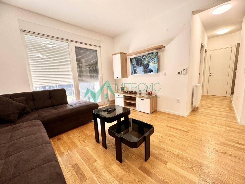 Glavna slika -Dvoiposoban stan za izdavanje, 58m2, 800€