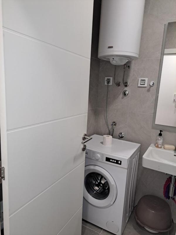 Slika 9 - Jednoiposoban stan za izdavanje, 400€