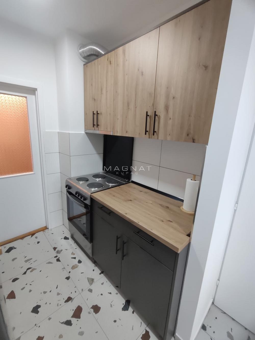 Slika 3 - Pariske komune, Dvoiposoban stan za izdavanje, 65m2, 700€