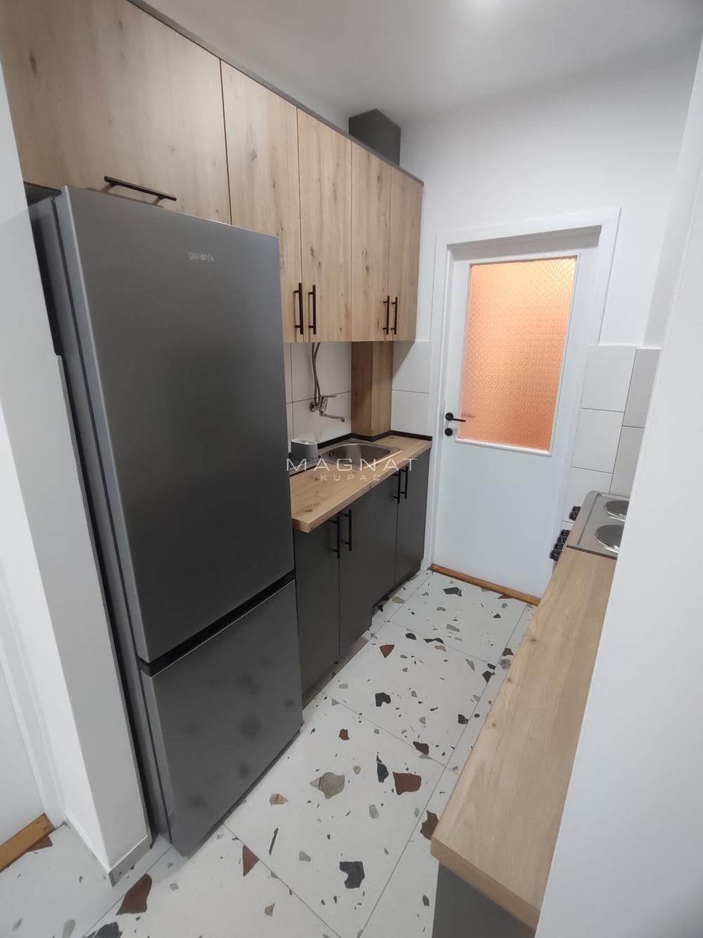 Slika 4 - Pariske komune, Dvoiposoban stan za izdavanje, 65m2, 700€