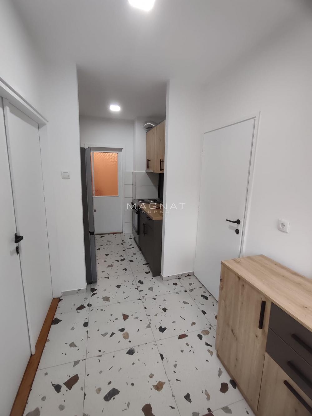 Slika 6 - Pariske komune, Dvoiposoban stan za izdavanje, 65m2, 700€