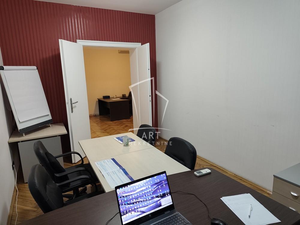 Slika 3 - Milovana Milovanovića,  Lokal za izdavanje, 72m2, 1.000€