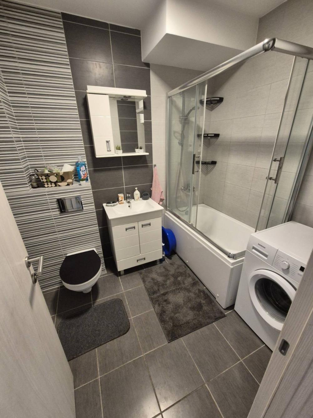 Slika 11 - Bulevar Arsenija Čarnojevića, Trosoban stan za izdavanje, 71m2, 700€