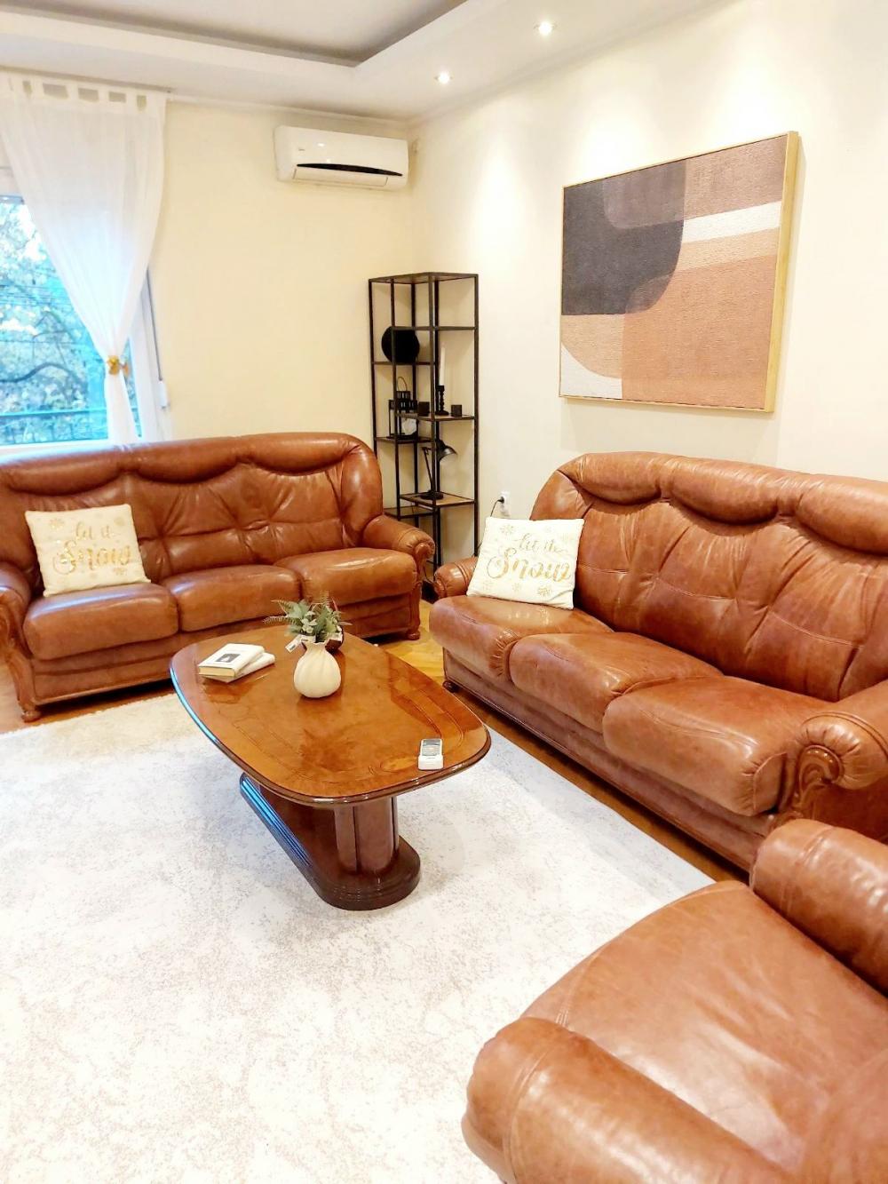 Slika 1 - Tomazeova, Trosoban stan za izdavanje, 100m2, 1.000€