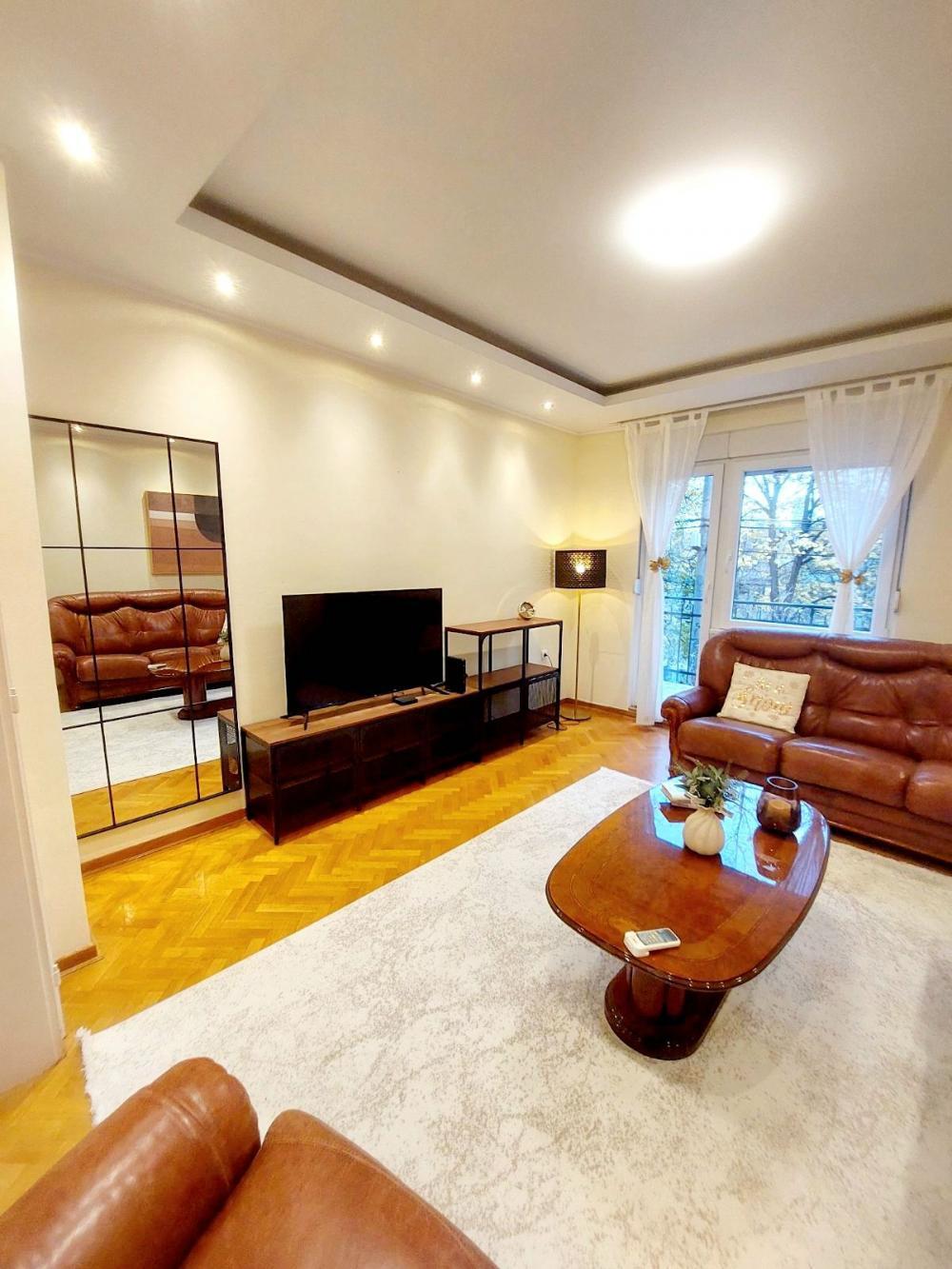 Glavna slika -Tomazeova, Trosoban stan za izdavanje, 100m2, 1.000€