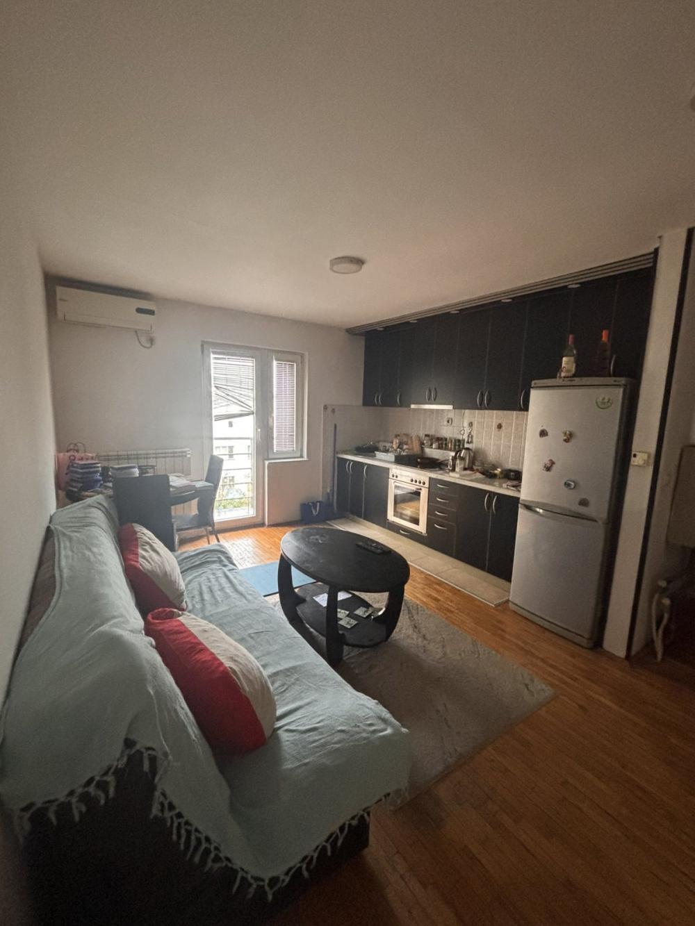 Glavna slika -Dvoiposoban stan za izdavanje, 64m2, 450€