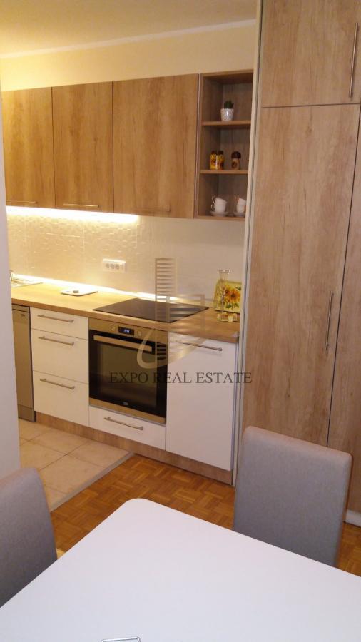 Glavna slika -Dvosoban stan na prodaju, 56m2, 235.000€