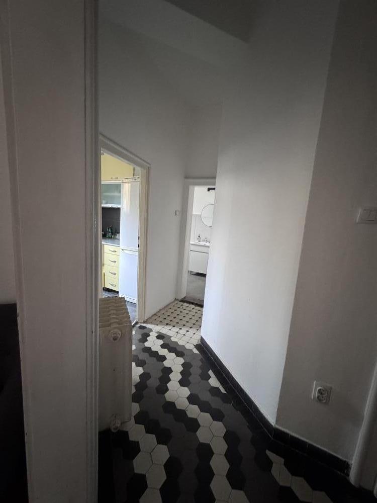 Slika 5 - Stojana Novakovica, Troiposoban stan za izdavanje, 100m2, 1.350€