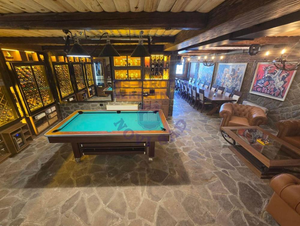 Slika 1 -  Kuća na prodaju, 388m2, 1.637.700€