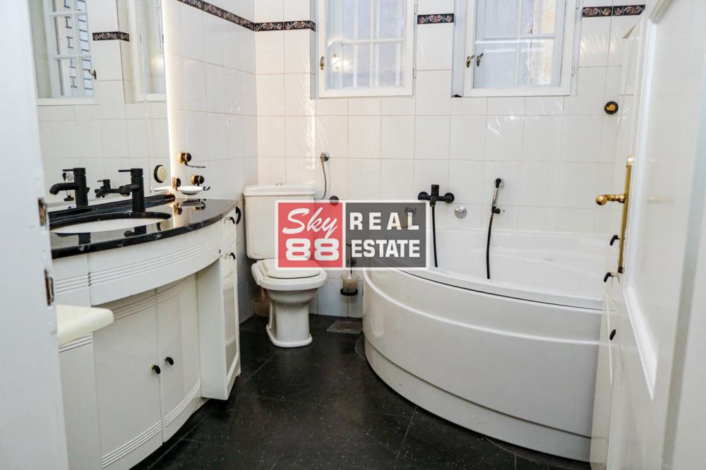 Slika 11 -  Kuća na prodaju, 243m2, 2.400.000€