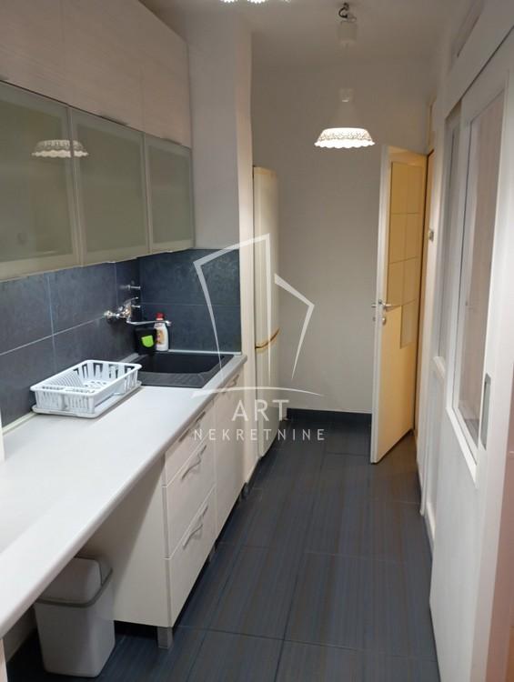 Slika 1 - Mike Alasa, Jednosoban stan za izdavanje, 41m2, 550€