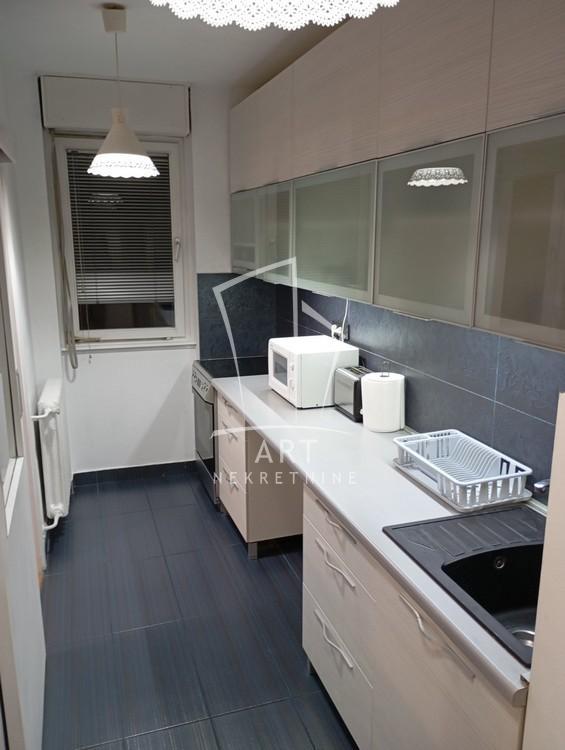 Glavna slika -Mike Alasa, Jednosoban stan za izdavanje, 41m2, 550€