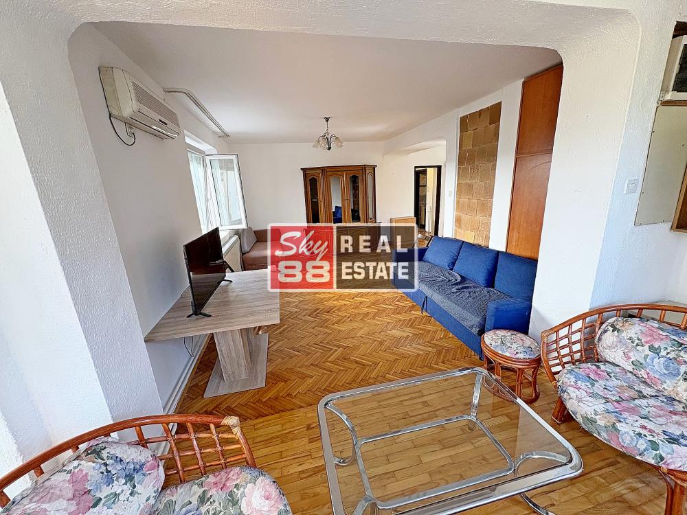 Slika 2 - Trosoban stan za izdavanje, 110m2, 1.000€