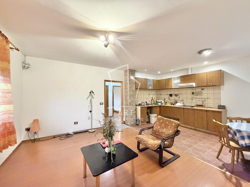 Slika 2 - Nebojše Popovića,  Kuća na prodaju, 71m2, 89.400€