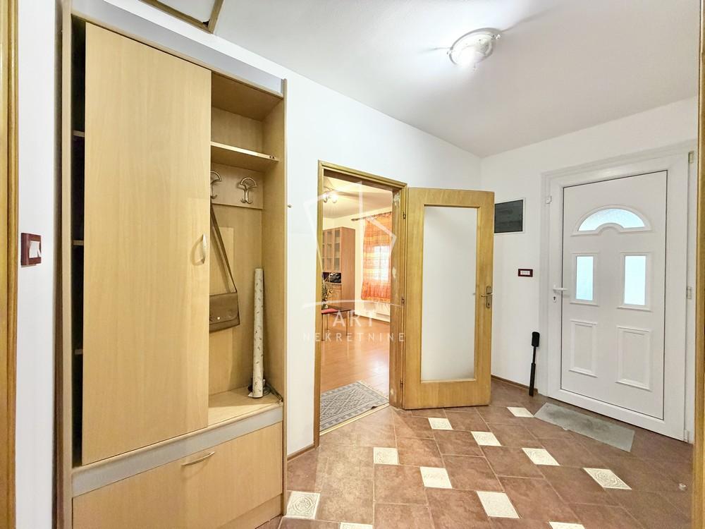 Slika 5 - Nebojše Popovića,  Kuća na prodaju, 71m2, 89.400€