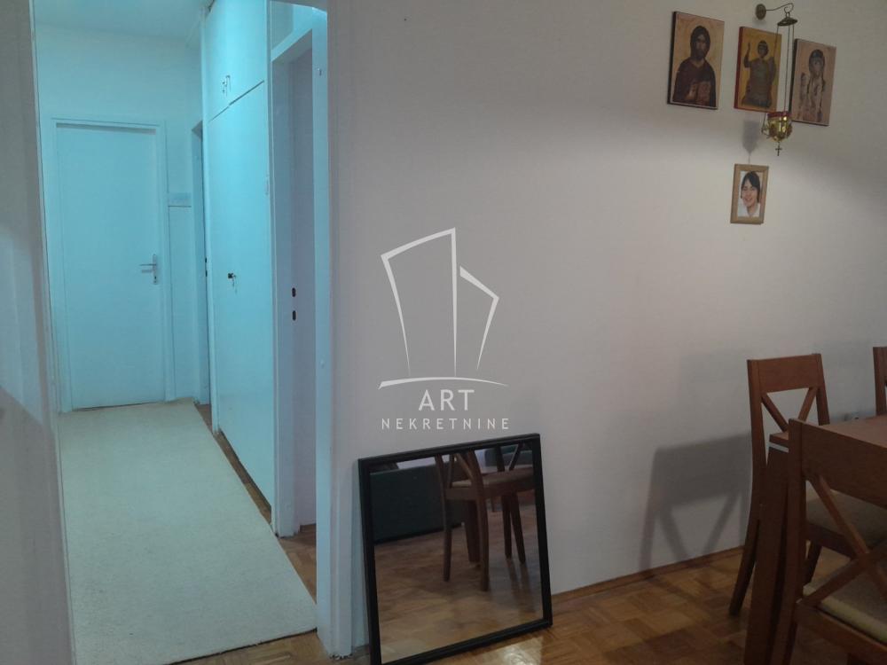 Slika 9 - Bulevar oslobođenja, Trosoban stan za izdavanje, 77m2, 750€