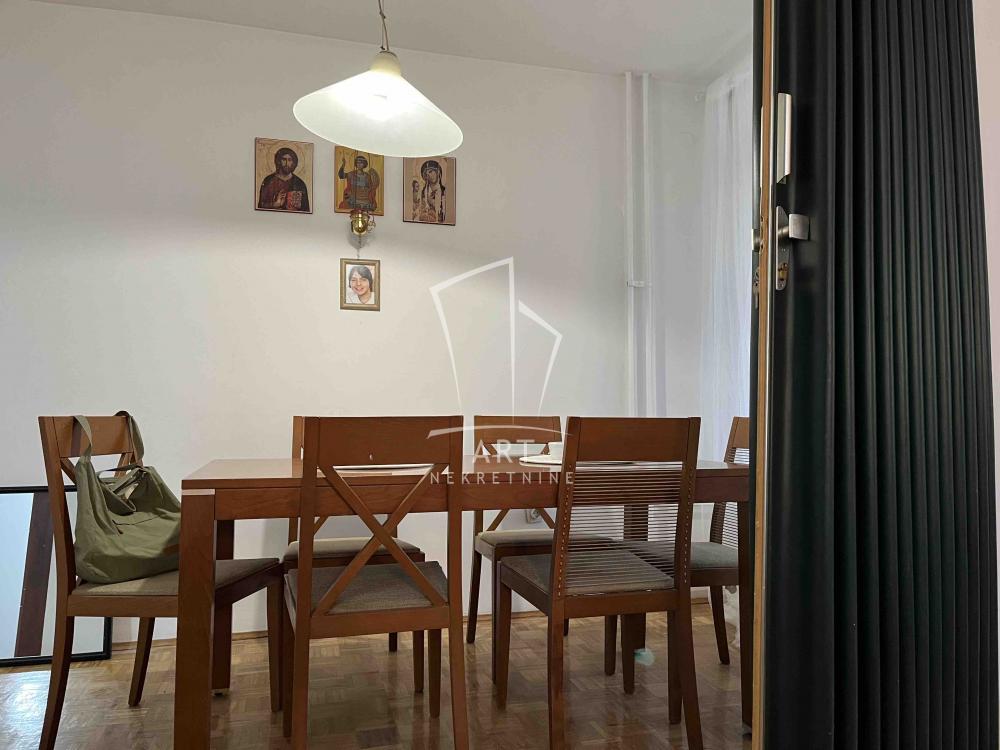 Slika 5 - Bulevar oslobođenja, Trosoban stan za izdavanje, 77m2, 750€