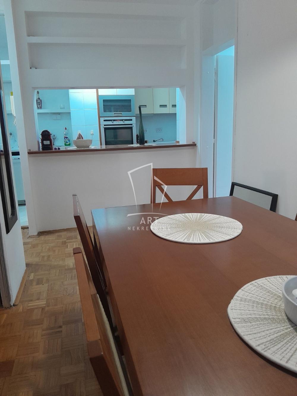 Slika 6 - Bulevar oslobođenja, Trosoban stan za izdavanje, 77m2, 750€