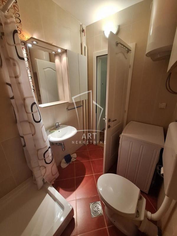 Slika 8 - Milana Uzelca, Dvosoban stan za izdavanje, 62m2, 600€