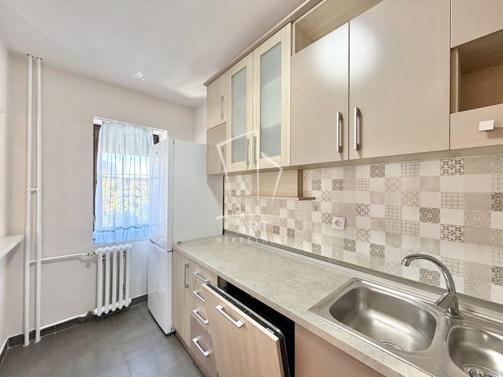 Slika 3 - Rastislava Marića, Petosoban stan za izdavanje, 200m2, 950€