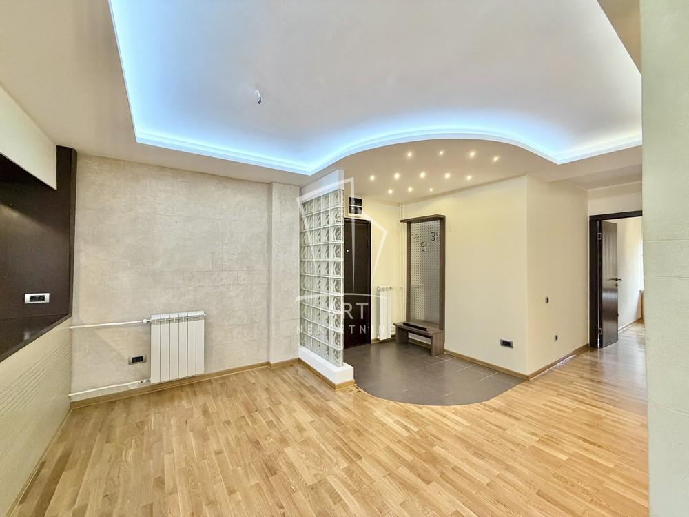 Slika 2 - Jasenova, Dvoiposoban stan na prodaju, 65m2, 205.000€