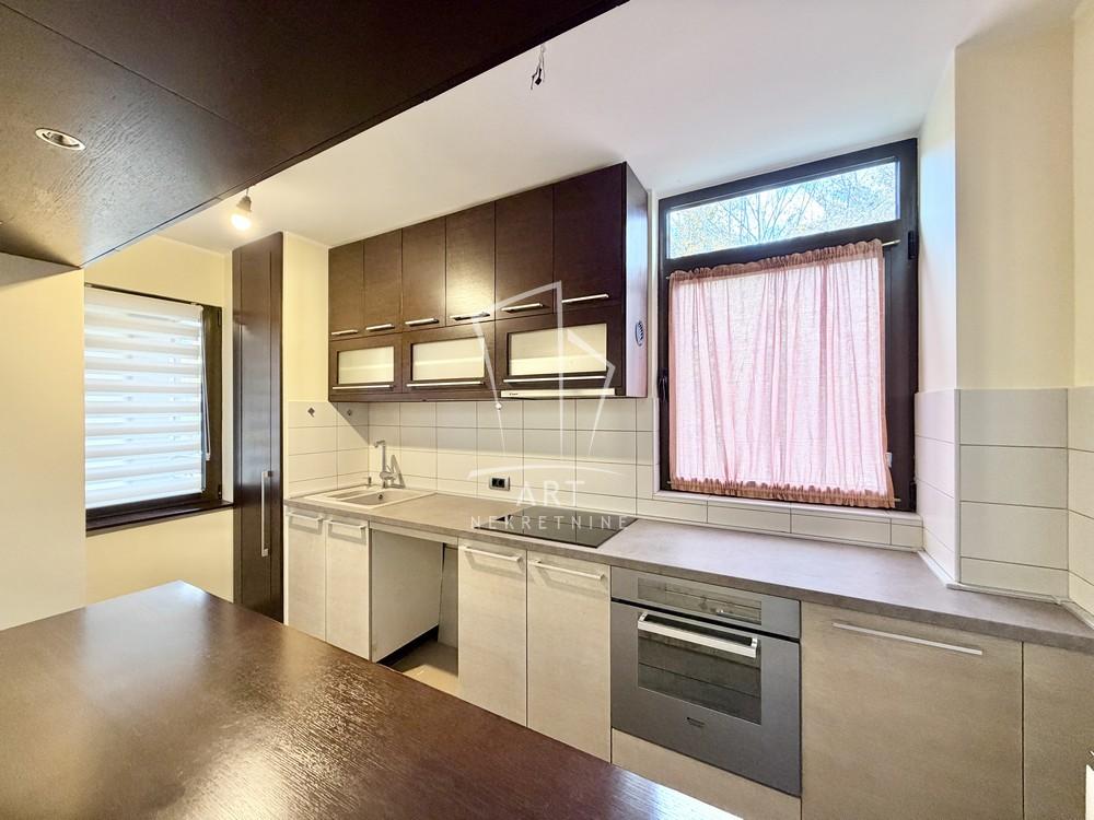 Slika 5 - Jasenova, Dvoiposoban stan na prodaju, 65m2, 205.000€